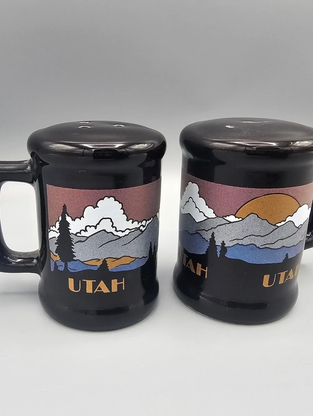 Vintage KWC Made in Korea Utah Scenic Ceramic Salt and Pepper Shakers